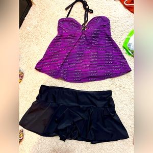 Maternity bathing suit size M